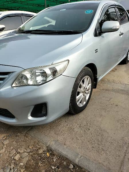 Toyota Corolla GLI 2013 1.6 Automatic 3