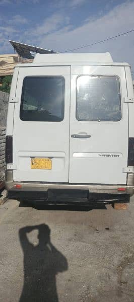 Mercedes Benz Van 9