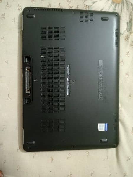 Dell latitude E7270 1