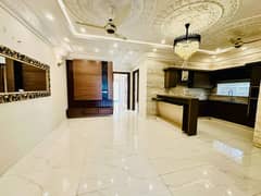 10 Marla Luxury House Available For RENT In Paragon city Lahore