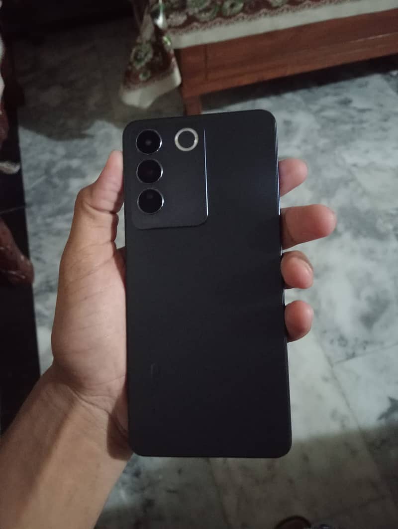 Vivo V27e 0