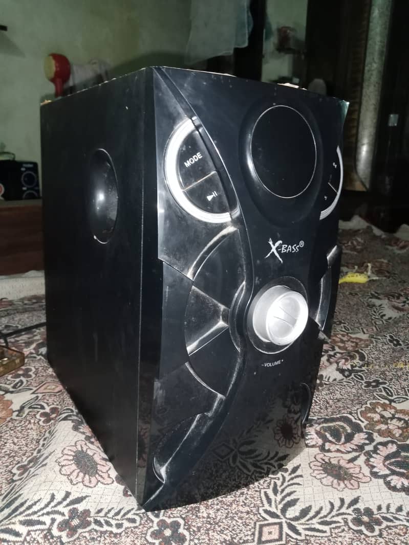 X-Bass 2.1 Sound System 1