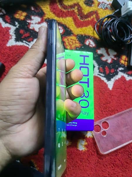 Infinix hot 30 play(4+4/64) 1