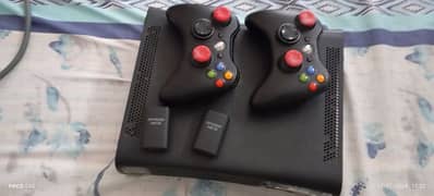 Xbox 360 jasper with two wireless controllers and battery set