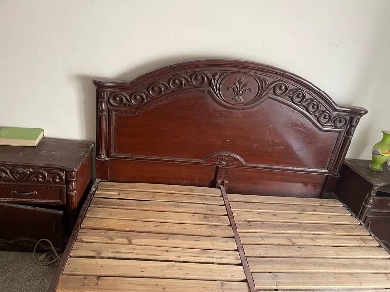 solid wooden bedset sale because of shifting 1