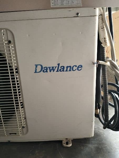 Dawlance 1.5 non inverter split ac genuine condition 1