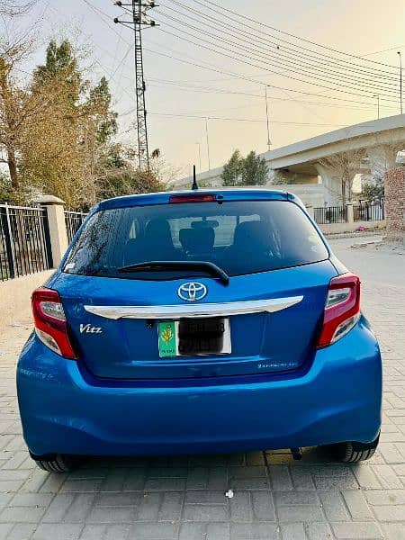 Toyota Vitz 2014/2018 4