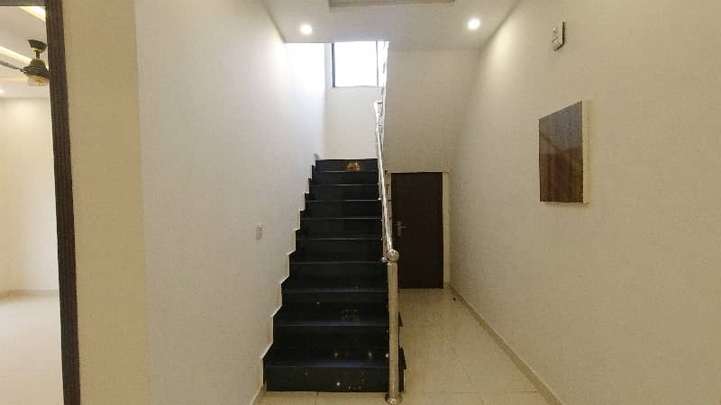 Prime Location House For sale In Formanites Housing Scheme - Block N 14