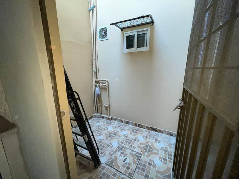 10 Marla Brand New House Near Karim Market Is Available For Sale 4