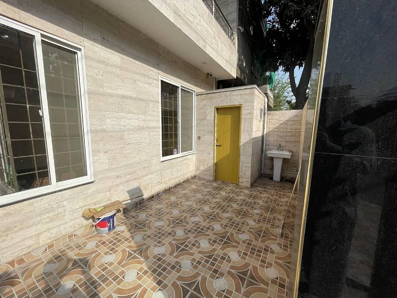 10 Marla Brand New House Near Karim Market Is Available For Sale 5