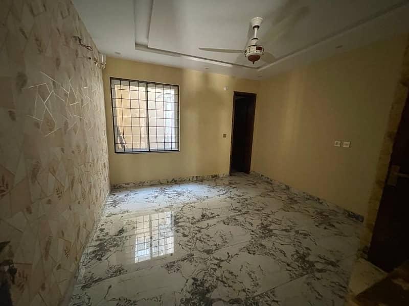 10 Marla Brand New House Near Karim Market Is Available For Sale 17