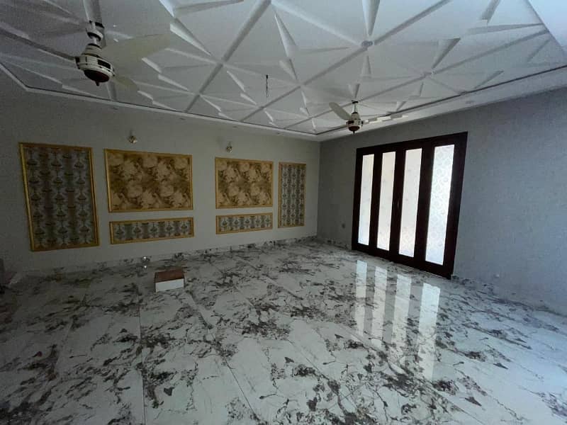 10 Marla Brand New House Near Karim Market Is Available For Sale 23