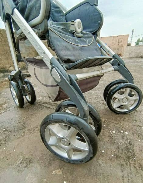 Baby Pram / Stroller / Car Seat 4