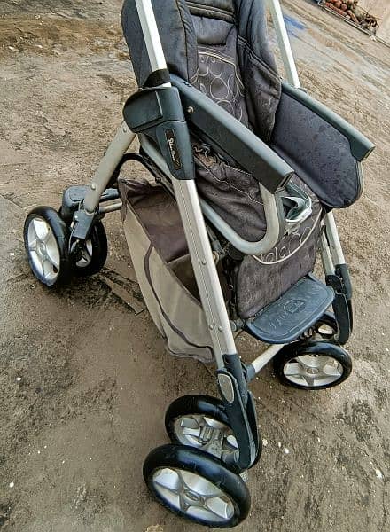 Baby Pram / Stroller / Car Seat 5