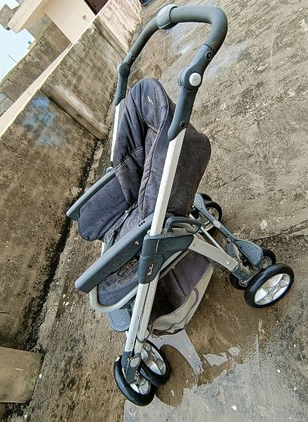 Baby Pram / Stroller / Car Seat 6