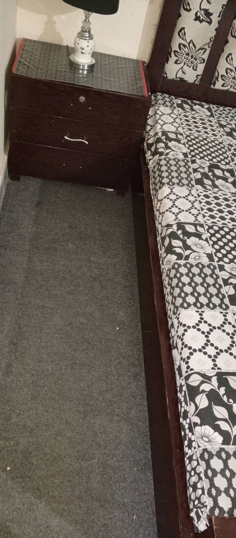 Wooden bed set 10/9 2