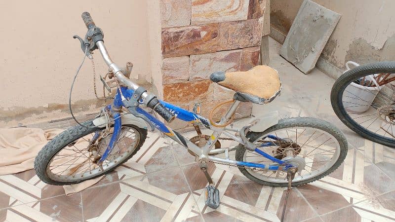 young child bicycle 0
