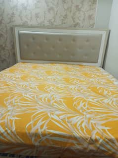 Imported King size bed with matress 0