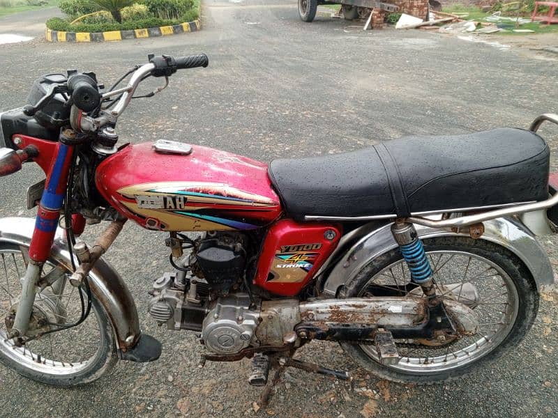 Yamaha 4 stroke YD 100 2