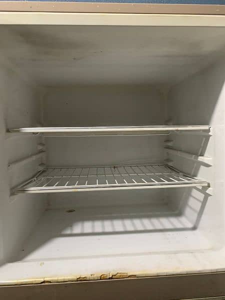 hair refrigerator good quality 10/9 condition 1