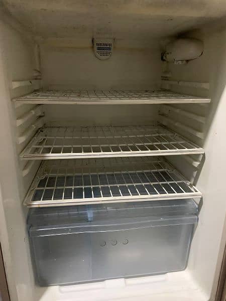 hair refrigerator good quality 10/9 condition 2