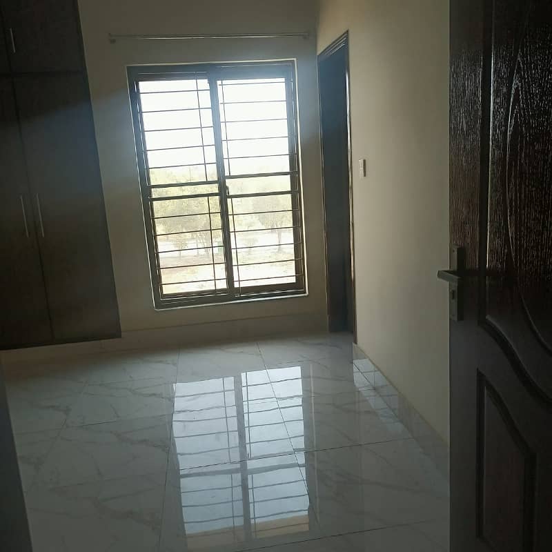 2nd floor available for rent 21