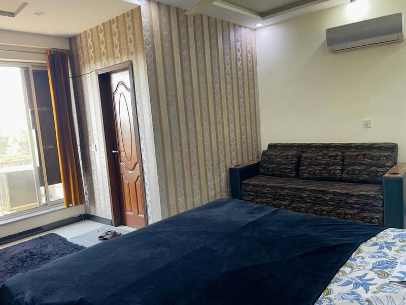 daily basis short time 1 Bedroom apartment for rent Bahria Town Lahore 1