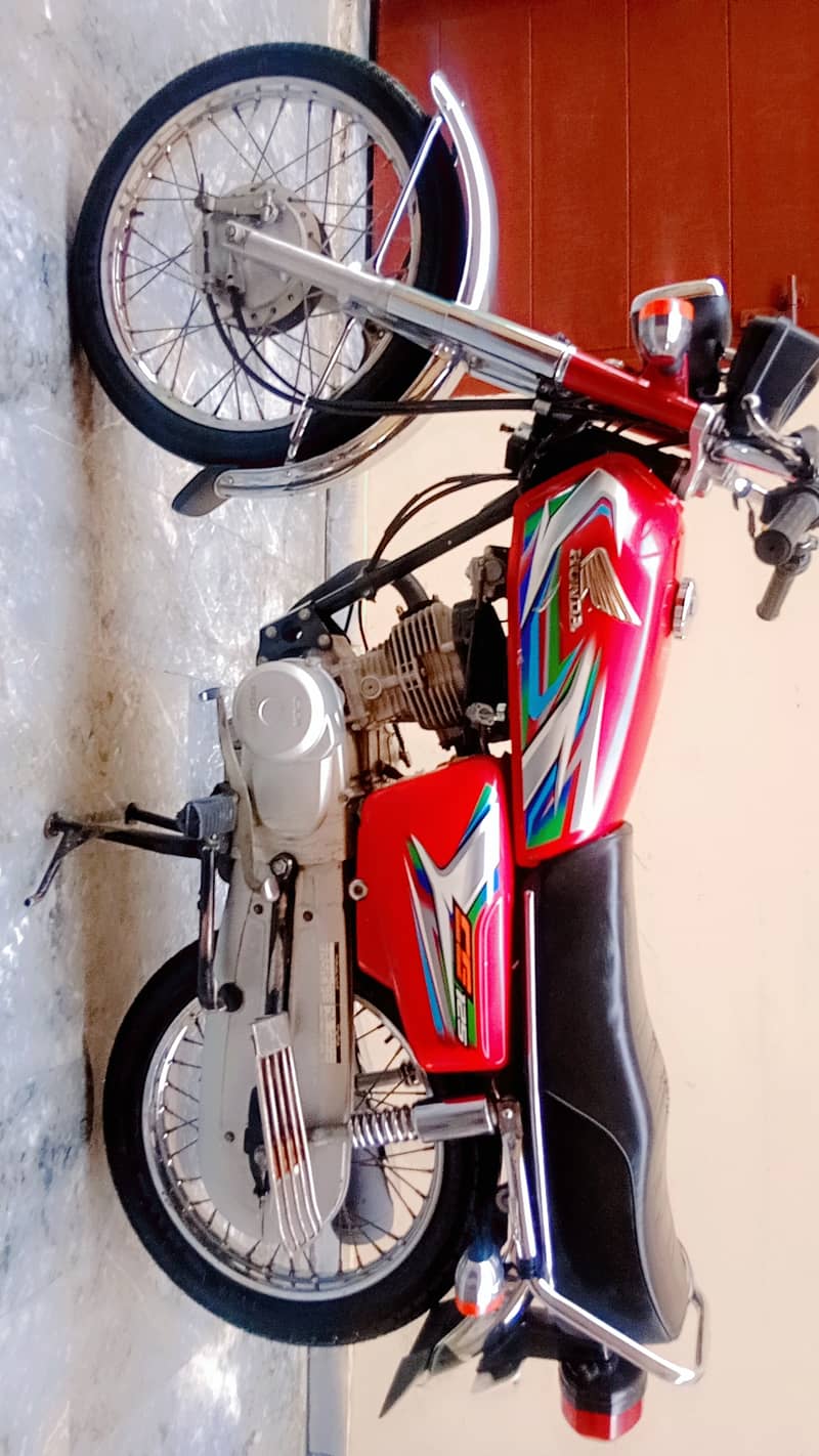 Honda CG 125 2023 3