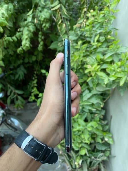 iPhone 11 Pro max PTA Approved 5