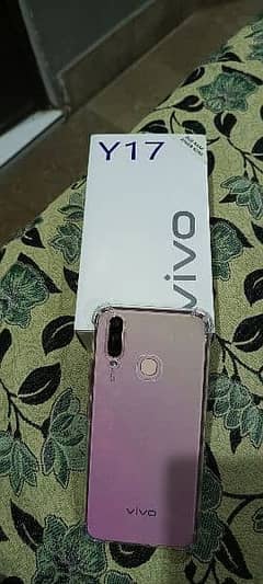 Vivo y17