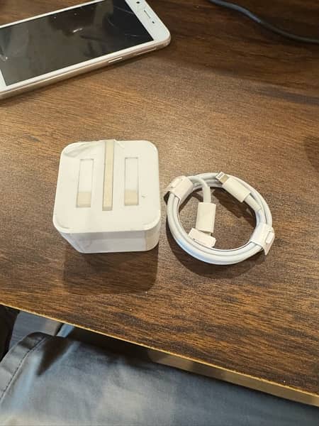 Apple Usb Type c Power Adapter & Cable 0