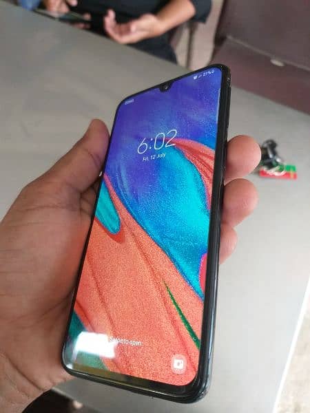 Samsung Galaxy A40 PTA Approved. . 7