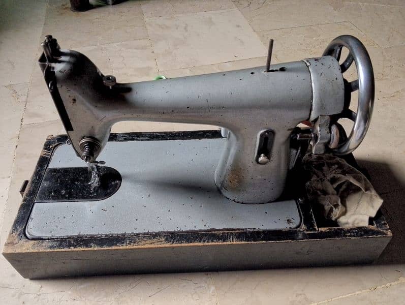 Home used sewing machine without Motor 0