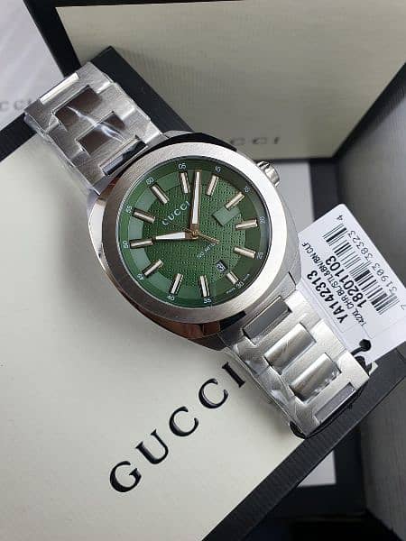 BRAND NEW AND ORIGINAL GUCCI MEN'S WATCH 0