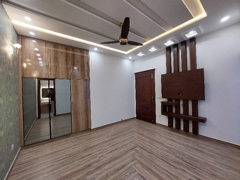 11 Marla Corner Brand New House Availble For Sale In Johar Town At Prime Location Near Doctors Hospital 23