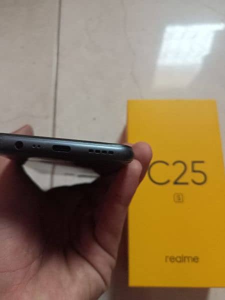 Realme C25s 3