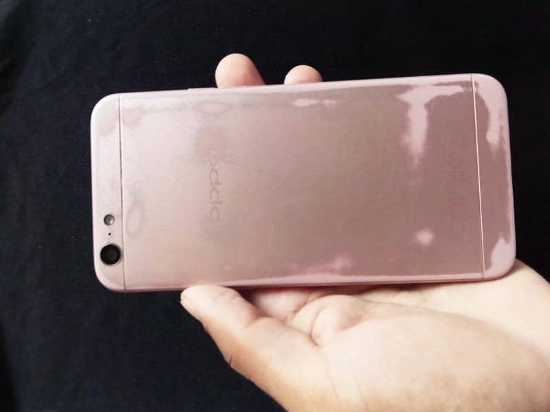 OPPO A57 5