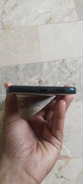i am selling Redmi note 11 4