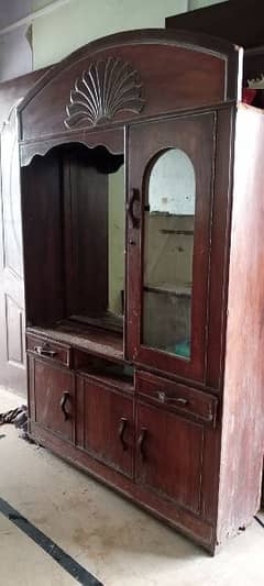 dressing table good condition