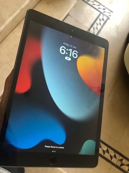 Ipad 7 generation 32gb for sale with box 1