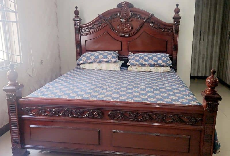 Bed Set with side tables and dressing at cheap price 5