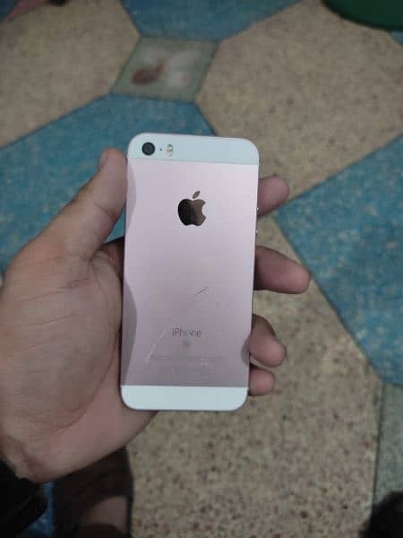 iphone SE pink color 2
