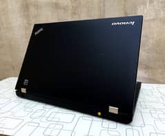 Lenovo ThinkPad T530 Core i7 Laptop - Lenovo Gaming Box Open