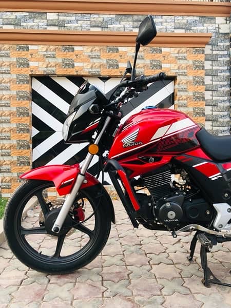 Very Fresh And New Condition Honda CB150F 3