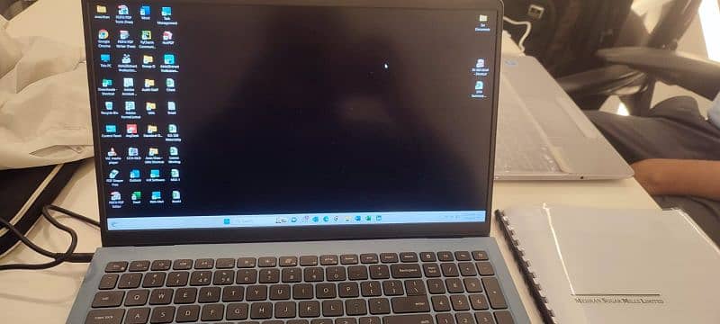 Dell Inspiron 3511 4