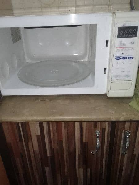 Large oven excellent condition all ok 2