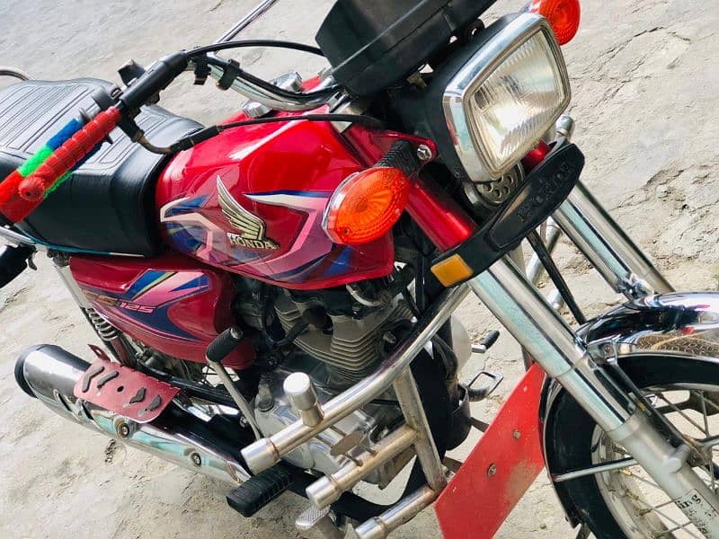 Honda 125 2022 Model Seriel EC100 in Voucher For Sale 0