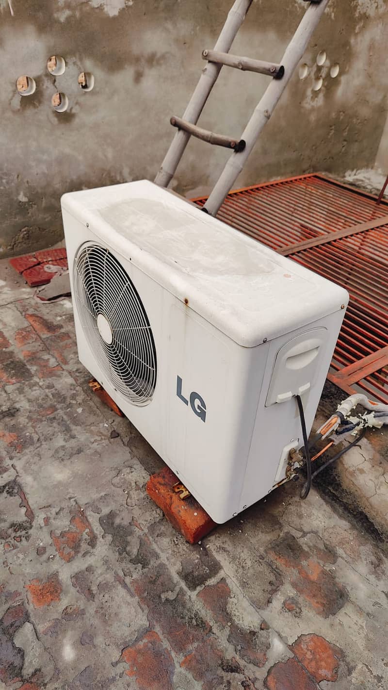 LG 1.5  Ton Non-Inverter  Split Ac 1