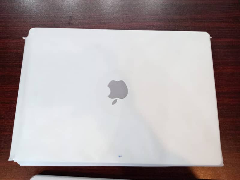 MacBook Pro 16 inch M2, 16gb Ram, 512GB ssd Non-Active 0