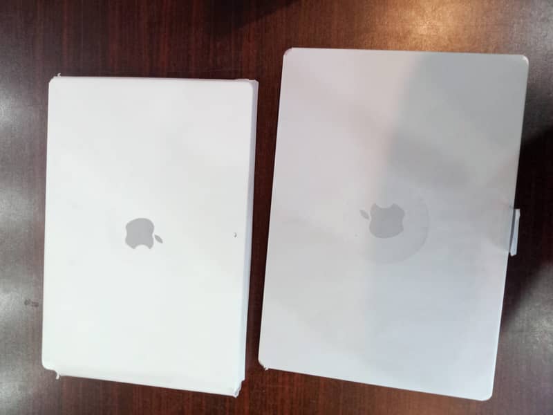 MacBook Pro 16 inch M2, 16gb Ram, 512GB ssd Non-Active 2